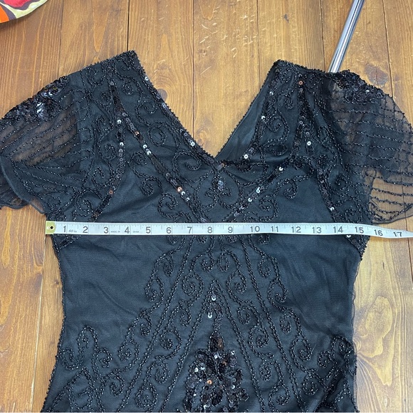 Pretty Guide size small black beaded flapper style dress - Picture 7 of 8
